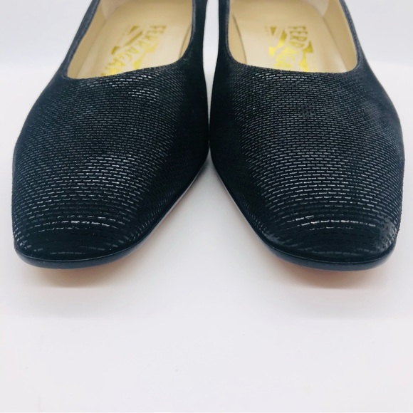 Salvatore Ferragamo Textured Pumps 6.5 EUC - Picture 4 of 10